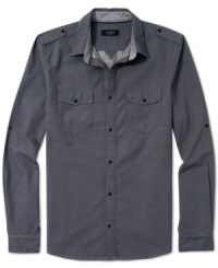 Keep your look neat and trendy with this fitted long sleeve shirt by Guess Jeans. Keep your look neat and trendy with this fitted long sleeve shirt by Guess Jeans.