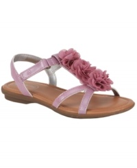 Flowery feet will look fantastic on her when she's gliding around in these sandals from Stride Rite. Flowery feet will look fantastic on her when she's gliding around in these sandals from Stride Rite.