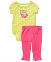 She will be cute and comfy in this cute butterfly with bodysuit with you make me happy print and pants set by Carter's. Bodysuit has snaps at shoulders and leg openings for easy changes. She will be cute and comfy in this cute butterfly with bodysuit with you make me happy print and pants set by Carter's. Bodysuit has snaps at shoulders and leg openings for easy changes.