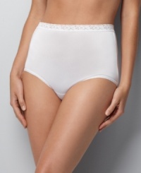 Keep it sweet and simple with this fantastic everyday brief by Bali. Style #2272 Keep it sweet and simple with this fantastic everyday brief by Bali. Style #2272