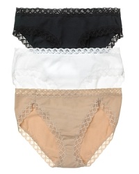 Ultra soft cotton briefs with pretty lace trim, a flattering style from Natori. Style #156058 Ultra soft cotton briefs with pretty lace trim, a flattering style from Natori. Style #156058