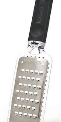 Microplane 35038 Home Series Extra Coarse Grater, Black Microplane 35038 Home Series Extra Coarse Grater, Black