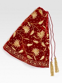 EXCLUSIVELY AT SAKS.COM. A handcrafted velvet tree skirt combining Christmas tradition with artisanal detail, from renowned designer Sudha Pennathur. Thread and pearl-bead embroidery50 diam.VelvetDry cleanImported EXCLUSIVELY AT SAKS.COM. A handcrafted velvet tree skirt combining Christmas tradition with artisanal detail, from renowned designer Sudha Pennathur. Thread and pearl-bead embroidery50 diam.VelvetDry cleanImported