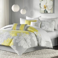 Lola Comforter Set Size: King Lola Comforter Set Size: King