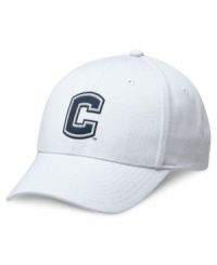 You'll be geared up for a football dogfight in this Uconn Huskies hat from Nike. You'll be geared up for a football dogfight in this Uconn Huskies hat from Nike.