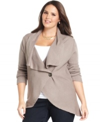 A must-have layering piece for the season: Design 365's ribbed plus size cardigan. A must-have layering piece for the season: Design 365's ribbed plus size cardigan.