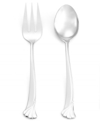 A breath of fresh air, the Ginkgo Leaf hostess set lends unconventional style to casual tables with a fluid handle design and botanical detail. Stainless steel serving pieces shine bright and look impeccable, meal after meal. A breath of fresh air, the Ginkgo Leaf hostess set lends unconventional style to casual tables with a fluid handle design and botanical detail. Stainless steel serving pieces shine bright and look impeccable, meal after meal.