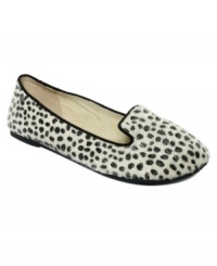 Feeling like the coolest girl around? Then the Pyper smoking flats by Roxy are for you. The perfectly round toe and trendy silhouette make this shoe a sure fire winner. Feeling like the coolest girl around? Then the Pyper smoking flats by Roxy are for you. The perfectly round toe and trendy silhouette make this shoe a sure fire winner.