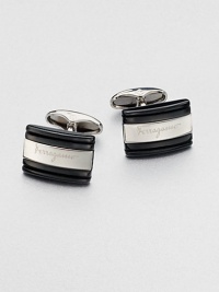 Onyx rectangular cuff links with brass inlay and signature engraved logo.Onyx/BrassAbout ½ x ¾Made in Italy