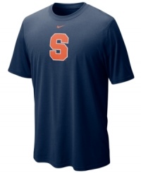 Keep team spirit rolling with this Syracuse Orange NCAA t-shirt from Nike. Keep team spirit rolling with this Syracuse Orange NCAA t-shirt from Nike.