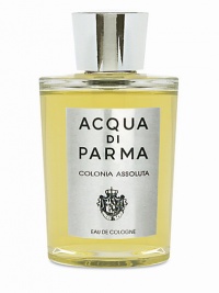 Fresh, sensual and vibrant. A rich bouquet of Italian citrus, hot spices and refined floral notes that blend harmoniously with precious chords of white musk and amber. This sensual unisex scent lasts for hours. 