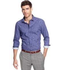 Add some stylish variety to your casual style with this floral print shirt by Sons of Intrigue. (Clearance)