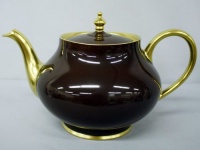 Haviland Laque de Chine Gold Chocolate Tea Pot (Round Shape) 40.6 oz. Haviland Laque de Chine Gold Chocolate Tea Pot (Round Shape) 40.6 oz.