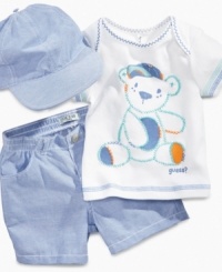 Cuddle up. He'll be so unbearably cute in this t-shirt, short and hat set from Guess that you'll just want to squeeze him. Cuddle up. He'll be so unbearably cute in this t-shirt, short and hat set from Guess that you'll just want to squeeze him.