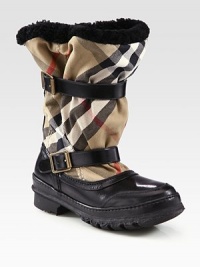 Come storms or shine, these versatile boots in the iconic canvas check will take you right through the season.Heel, ¾ (20mm) Shaft, 10 Leg circumference, 15 Canvas and leather upper Faux shearling trim Buckle strap details Metal logo detail Pull-on style Rubber lug sole ImportedOUR FIT MODEL RECOMMENDS ordering true whole size; ½ sizes should order the next whole size up. Come storms or shine, these versatile boots in the iconic canvas check will take you right through the season.Heel, ¾ (20mm) Shaft, 10 Leg circumference, 15 Canvas and leather upper Faux shearling trim Buckle strap details Metal logo detail Pull-on style Rubber lug sole ImportedOUR FIT MODEL RECOMMENDS ordering true whole size; ½ sizes should order the next whole size up.