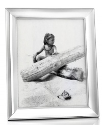 Classic good looks. The Concave picture frame lends timeless style to memorable moments, with an elegant silver-plated edge by Martha Stewart Collection. Classic good looks. The Concave picture frame lends timeless style to memorable moments, with an elegant silver-plated edge by Martha Stewart Collection.