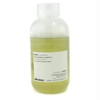 Davines Momo Moisturizing Shampoo for Dry and Dehydrated Hair, 8.45 Ounce Davines Momo Moisturizing Shampoo for Dry and Dehydrated Hair, 8.45 Ounce