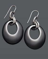 Express your savvy style in bold, black drops. Cut-out onyx links (30 mm x 25 mm) set in sterling silver add an instant glam factor to your look. Approximate length: 2 inches.