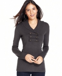 Button details at the front gives this petite Debbie Morgan sweater some punch! Button details at the front gives this petite Debbie Morgan sweater some punch!