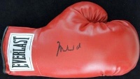 Muhammad Ali Signed Everlast Boxing Glove Steiner Hologram & Coa - Autographed Boxing Gloves Muhammad Ali Signed Everlast Boxing Glove Steiner Hologram & Coa - Autographed Boxing Gloves