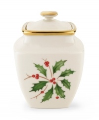 Lenox's popular Holiday pattern – a colorful holly and berry motif – on ivory fine china is the perfect way to add warmth to any gathering. Accented with 24 karat gold. Lenox's popular Holiday pattern – a colorful holly and berry motif – on ivory fine china is the perfect way to add warmth to any gathering. Accented with 24 karat gold.