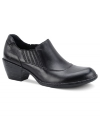 The clear choice winner for a streamlined, polished look. Born's Rissa shooties feature a nice round toe and a small heel. The clear choice winner for a streamlined, polished look. Born's Rissa shooties feature a nice round toe and a small heel.