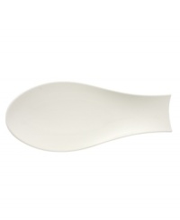 In one fluid motion this oval platter forms a conversation piece for your tabletop. The organic shape and modern design lend your decor a touch of chic style. In one fluid motion this oval platter forms a conversation piece for your tabletop. The organic shape and modern design lend your decor a touch of chic style.