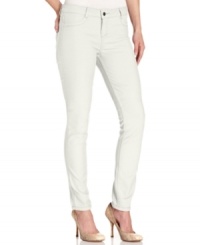 Part jeans, part leggings, Calvin Klein Jeans' jeggings offer a super-snug fit, now in a pretty white wash! Part jeans, part leggings, Calvin Klein Jeans' jeggings offer a super-snug fit, now in a pretty white wash!