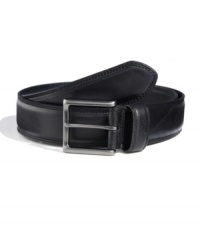 Rise above your style slump. Throw on this casual leather belt from Nautica for instant polish. Rise above your style slump. Throw on this casual leather belt from Nautica for instant polish.