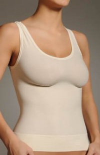SPANX On Top and In Control Modern Scoop Tank (906) M/Vanilla SPANX On Top and In Control Modern Scoop Tank (906) M/Vanilla