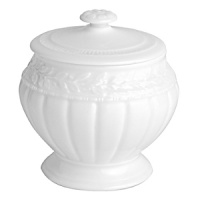 The Louvre dinnerware collection takes its design inspiration from architectural motifs that adorn the exterior of the Louvre museum. Casual or formal, this collection offers great practicality and adapts to every occasion. Oven and dishwasher safe, many of the bakeware pieces transition from oven to table. The Louvre dinnerware collection takes its design inspiration from architectural motifs that adorn the exterior of the Louvre museum. Casual or formal, this collection offers great practicality and adapts to every occasion. Oven and dishwasher safe, many of the bakeware pieces transition from oven to table.