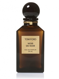 A dark chypre oriental, this scent opens with an earthy mantle of richly woven saffron, black rose and black truffle, with hints of florals. Underneath, vanilla, patchouli, oud wood and tree moss soften the intensity, making the scent a sensual experience. A dark chypre oriental, this scent opens with an earthy mantle of richly woven saffron, black rose and black truffle, with hints of florals. Underneath, vanilla, patchouli, oud wood and tree moss soften the intensity, making the scent a sensual experience.