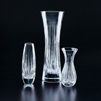 The Soho collection continues to be the pattern of choice for crystal collectors and gift-givers. The giftware in this collection features deep distinctive Soho cuts. The Soho collection continues to be the pattern of choice for crystal collectors and gift-givers. The giftware in this collection features deep distinctive Soho cuts.