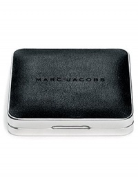 Enjoy the intoxicating scent of Marc Jacobs perfume in a new solid compact form for the holidays. The sleek signature compact fits perfectly into its own white faux-leather zip case. 0.14 oz. Made in USA. 