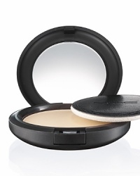 Micro-fine, sheer and silky. Pressed for portability. Goes on lightly. Won't shift your shade or leave its mark. Lets skin's natural vitality and freshness glow through. Comes with its own suede-finish sponge. Blurs lines. Makes skin look flawless. Micro-fine, sheer and silky. Pressed for portability. Goes on lightly. Won't shift your shade or leave its mark. Lets skin's natural vitality and freshness glow through. Comes with its own suede-finish sponge. Blurs lines. Makes skin look flawless.