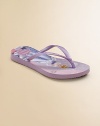 Everyone's favorite flip flops, now for your little one, gets an update with a fantastical Disney princess print and thin straps for added comfort and style.Slip-on stylePVC upperRubber soleMade in Brazil