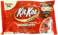 Kit Kat Assorted Minis, Crisp Wafers in Milk Chocolate, 11-Ounce Bags (Pack of 4) Kit Kat Assorted Minis, Crisp Wafers in Milk Chocolate, 11-Ounce Bags (Pack of 4)