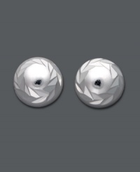 Faceted and fabulous. Giani Bernini adds an extra touch to simple ball studs with diamond cut accents. Crafted in sterling silver. Approximate diameter: 1/16 inch. Faceted and fabulous. Giani Bernini adds an extra touch to simple ball studs with diamond cut accents. Crafted in sterling silver. Approximate diameter: 1/16 inch.