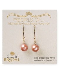 A delicate freshwater pearl is a perfectly understated touch on these earrings Dogeared. Designed to lend sweet sophistication to your aisle style, this pair is a total yes. A delicate freshwater pearl is a perfectly understated touch on these earrings Dogeared. Designed to lend sweet sophistication to your aisle style, this pair is a total yes.
