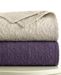Lauren Ralph Lauren lends a traditional air to the bedroom with this Linen quilt, featuring a quilted allover geometric scroll design. Lauren Ralph Lauren lends a traditional air to the bedroom with this Linen quilt, featuring a quilted allover geometric scroll design.