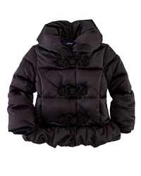 Crafted with soft down fill, a shawl collar and an adorable peplum hem, the essential jacket combines unbeatable warmth and a sweet look. Crafted with soft down fill, a shawl collar and an adorable peplum hem, the essential jacket combines unbeatable warmth and a sweet look.