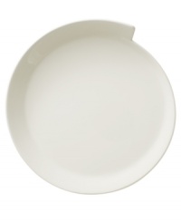 Explore new shapes for your table with the innovative New Wave salad plate, featuring a unique, fluid silhouette crafted of premium Villeroy & Boch porcelain. Explore new shapes for your table with the innovative New Wave salad plate, featuring a unique, fluid silhouette crafted of premium Villeroy & Boch porcelain.