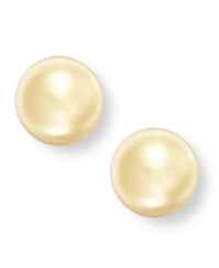 Simple polish. Classic ball stud earrings (8 mm) update any look. Crafted in 24k gold over sterling silver, by Giani Bernini. Approximate diameter: 1/3 inch.