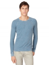 Add this Calvin Klein Jeans triblend thermal to winter wardrobe and get layered up in style. Add this Calvin Klein Jeans triblend thermal to winter wardrobe and get layered up in style.