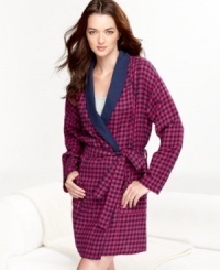 Treat yourself to a little bit of luxury. Tommy Hilfiger designed the Parlour robe in a super soft flannel and added plaid for the signature style you love. Treat yourself to a little bit of luxury. Tommy Hilfiger designed the Parlour robe in a super soft flannel and added plaid for the signature style you love.