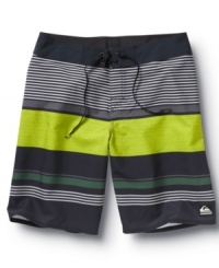 In an iconic trio of hues, these Quiksilver board shorts are an all-American classic with a cool twist. In an iconic trio of hues, these Quiksilver board shorts are an all-American classic with a cool twist.