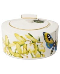 An exotic beauty, the Amazonia sugar bowl brings a room to life with flora and fauna from the rainforest. Luscious color and sumptuous gold accents adorn the premium bone china of Villeroy & Boch. An exotic beauty, the Amazonia sugar bowl brings a room to life with flora and fauna from the rainforest. Luscious color and sumptuous gold accents adorn the premium bone china of Villeroy & Boch.