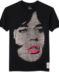 Just in the Mick of time. This t-shirt will save your casual look with its iconic Jagger graphic. Just in the Mick of time. This t-shirt will save your casual look with its iconic Jagger graphic.