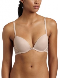 On Gossamer Women's Lavish Lace Front Close On Gossamer Women's Lavish Lace Front Close