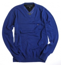 Tommy Hilfiger Mens V-Neck Sweater - Style 7802001 Tommy Hilfiger Mens V-Neck Sweater - Style 7802001